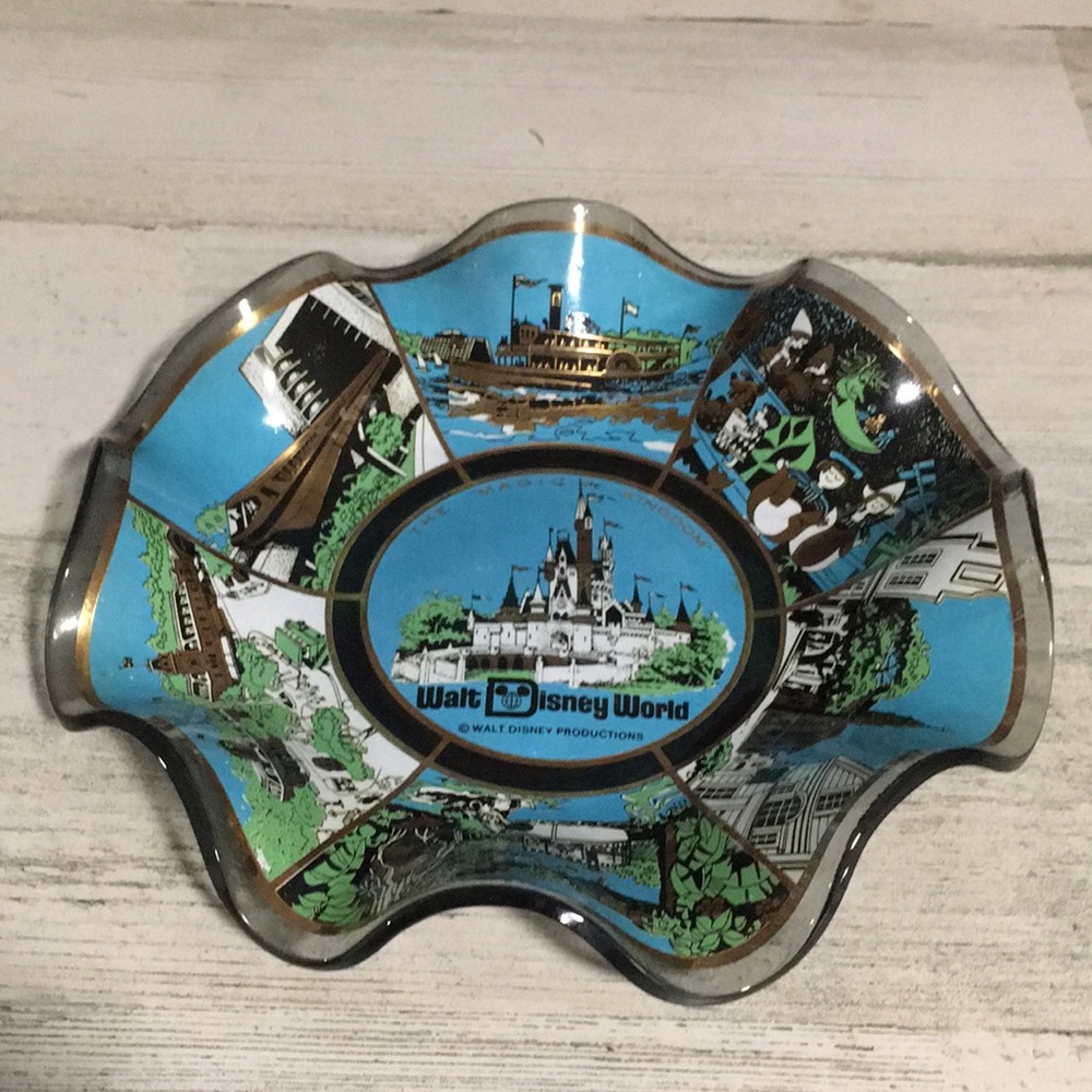 Walt Disney World 70s Glass Candy Dish Ashtray Plate Bowl Magic Kingdom vintage